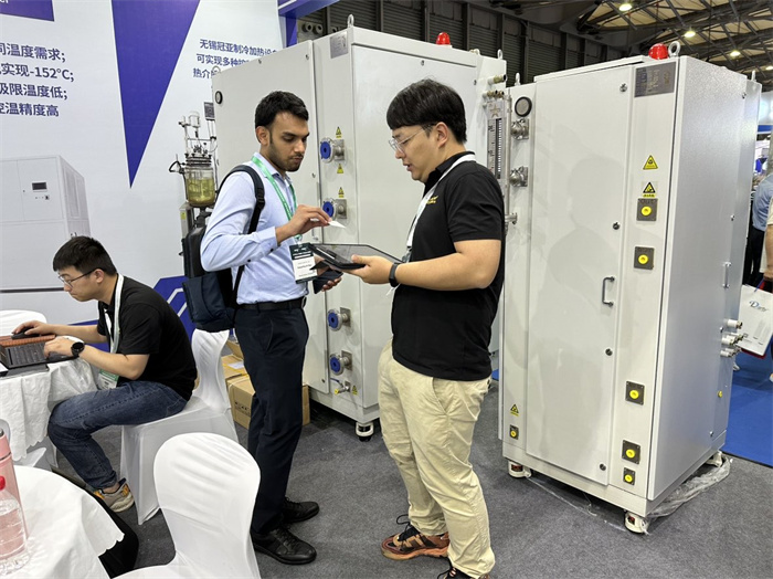 6月19-21日相聚上海 CPHI China【冠亚制冷】W4P06展位-冠亚恒温